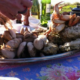 A 4-step guide to having your own family style Easter Clambake