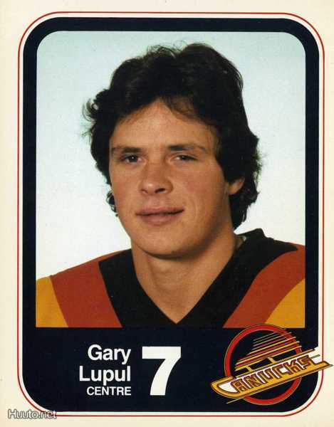 Gary's autograph card- a familiar site to many as young Powell River hockey fan