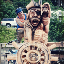 10 Photos of the Chainsaw Carvings from Logger Sports